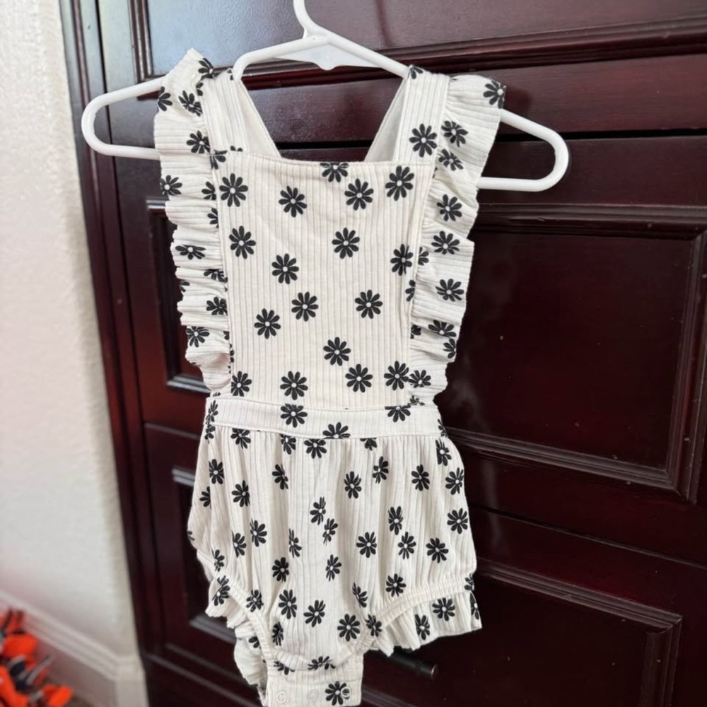 Cat & Jack Black and White Floral Ruffle Romper